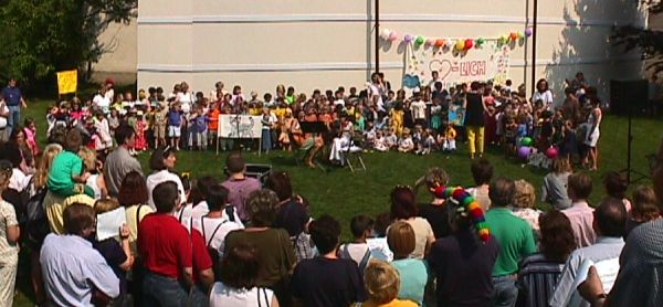 Kinderkonzert beim 1. Familienfest