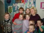 Vera Koshil mit "ihren Kindern"