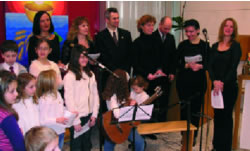 Chor und Musik bei der kroatischen Messe am 22. Februar